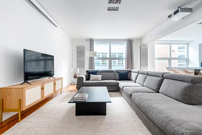 2 Bedroom Apartment To Rent In Northburgh Street, London, EC1V