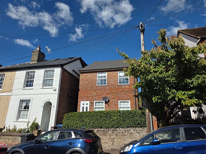 2 Bedroom Maisonette To Rent In George Street, Hemel Hempstead, HP2