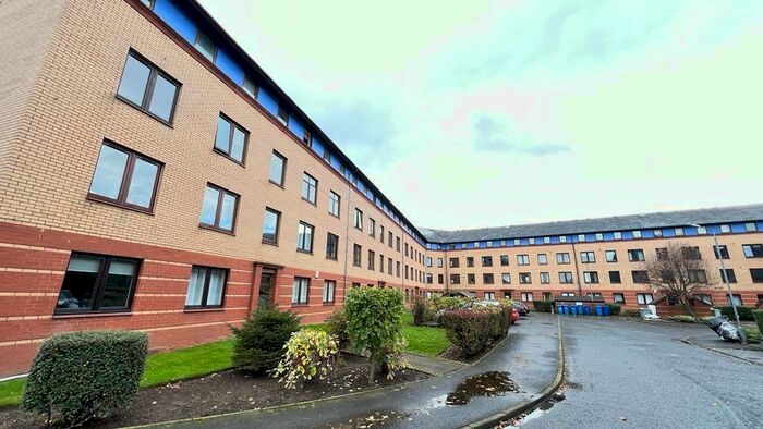 2 Bedroom Flat To Rent In Cornwall Street, Glasgow, G41