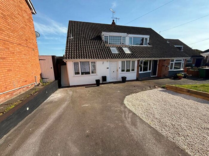 3 Bedroom Semi-Detached House For Sale In Churchill Road, Halesowen, B63