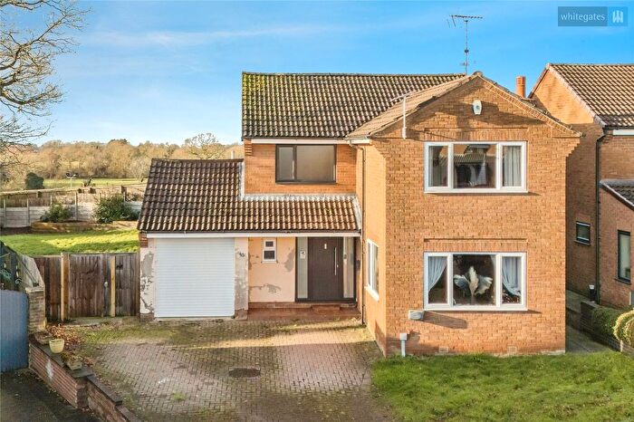 3 Bedroom Detached House For Sale In Nevis Drive, Crewe, Cheshire, CW2