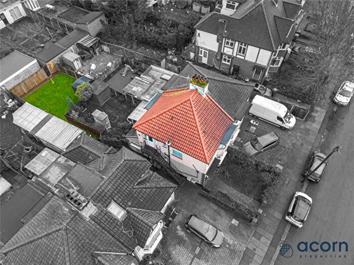 1 Bedroom Maisonette For Sale In Woodfield Avenue, Colindale, London, NW9