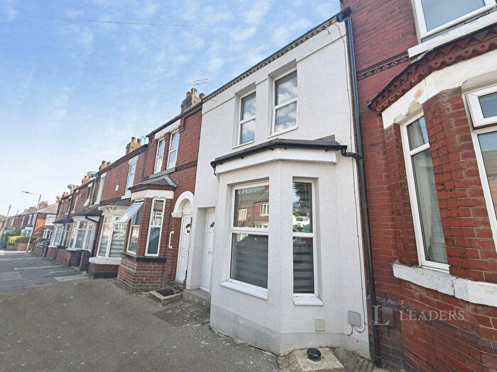 3 Bedroom Terraced House To Rent In Burton Avenue, Doncaster, South Yorkshire, DN4
