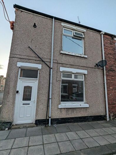 2 Bedroom Property To Rent In Kelvin Street, Ferryhill, County Durham, DL17