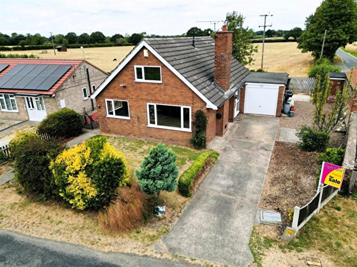 3 Bedroom Detached Bungalow For Sale In Park Lane, Balne, Goole, DN14