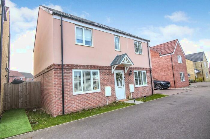 4 Bedroom Detached House To Rent In Parfitt Road, Bradwell, Great Yarmouth, NR31