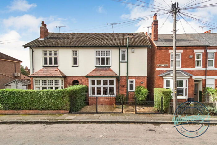 3 Bedroom Semi-Detached House For Sale In Stanley Road, Earlsdon, CV5