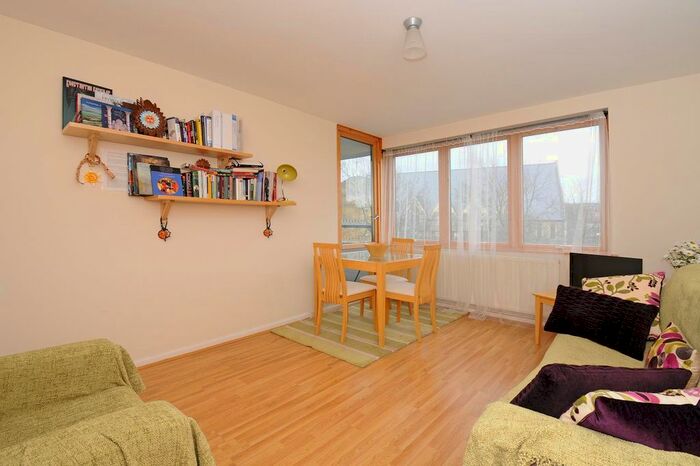1 Bedroom Flat To Rent In Wynford Road, London, N1