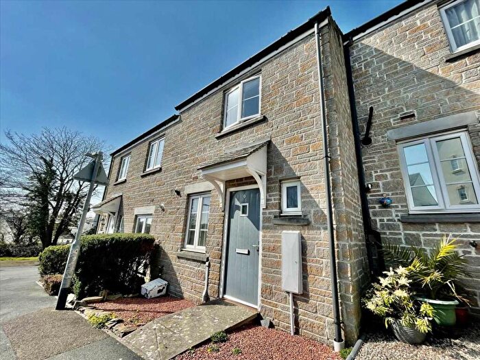2 Bedroom House To Rent In Meadow Drive, Pillmere, Saltash, PL12