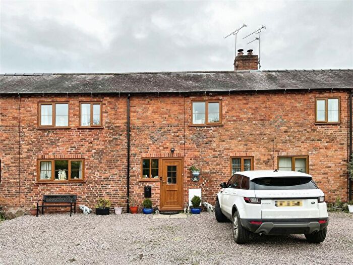 3 Bedroom Terraced House For Sale In Erbistock, Wrexham, LL13