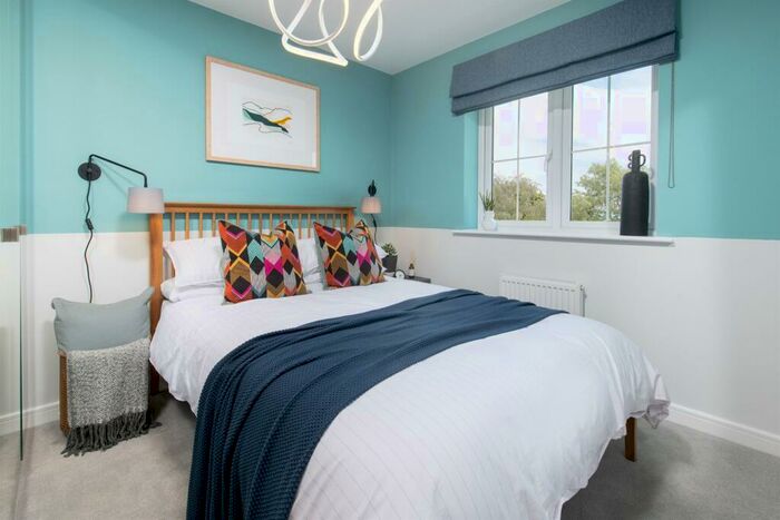 3 Bedroom End Of Terrace House For Sale In Oundle Road, Alwalton, Peterborough, PE7
