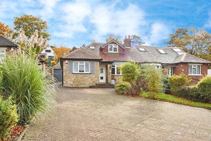 2 Bedroom Semi-Detached Bungalow For Sale In Tinshill Road, Leeds, LS16