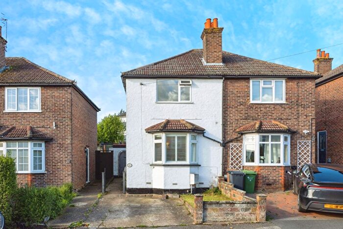 3 Bedroom Semi Detached House For Sale In Barrack Road, Guildford, Surrey, GU2