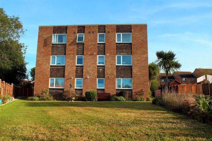2 Bedroom Flat To Rent In Ashley Court, Knightsdale Road, Weymouth, DT4