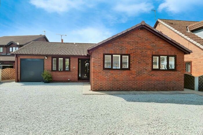 4 Bedroom Bungalow For Sale In Ivy Meadow, Burton Pidsea, Hull, East Yorkshire, HU12