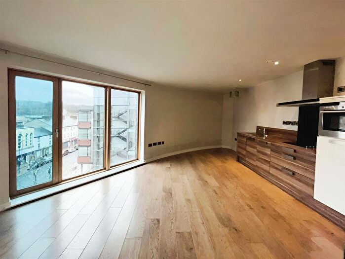 1 Bedroom Flat To Rent In Iquarter, Blonk Street, City Centre, Sheffield, S3