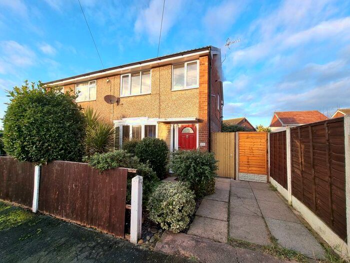 3 Bedroom Semi-Detached House For Sale In Langdale Avenue, Hesketh Bank, Preston, PR4