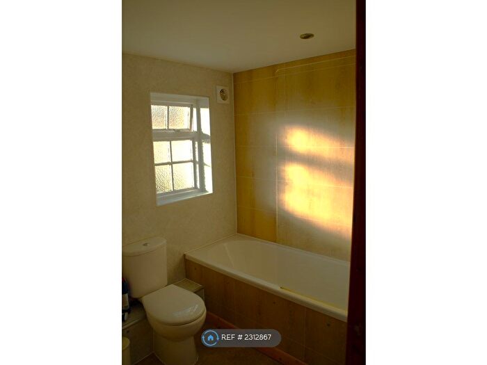 2 Bedroom Flat To Rent In Hayloft Cottage Llwyn Grawys, Llangoedmor, Cardigan, SA43