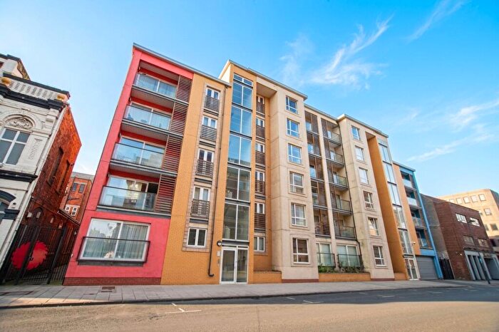 2 Bedroom Flat For Sale In Dock Street, Hull, HU1