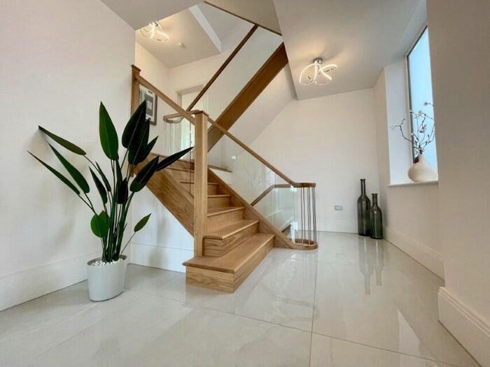 5 Bedroom Detached House For Sale In Clare Bank, Heaton, Bolton ~Impressive Gated Development Situated Off Clarebank / Markland Hill ~, BL1