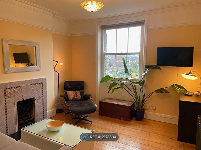 1 Bedroom Flat To Rent In Iliffe Street, London, SE17