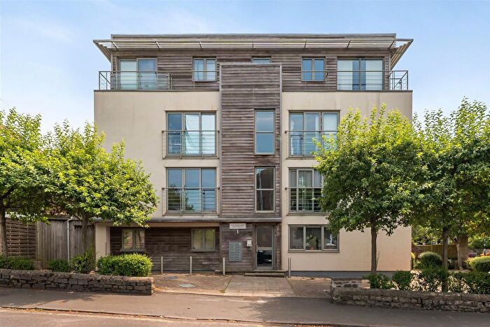 Studio To Rent In Cotham Lawn Road, Bristol, BS6