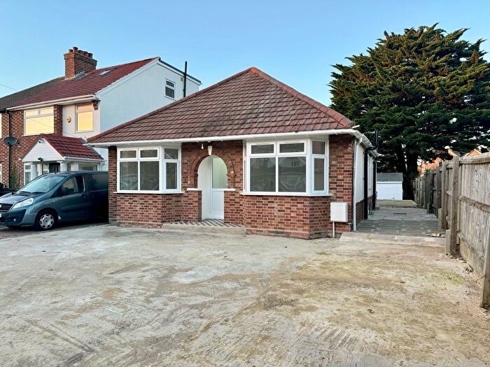 3 Bedroom Bungalow To Rent In Pepys Way, Girton, Cambridge, CB3