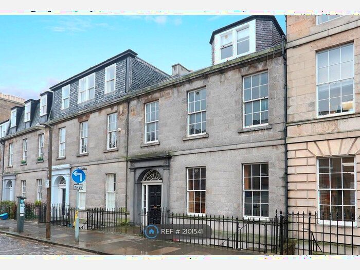 2 Bedroom Flat To Rent In New Town, Edinburgh, EH1