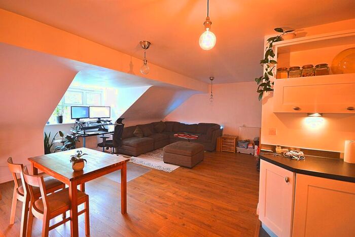 2 Bedroom Apartment To Rent In The Pines, Sale, M33