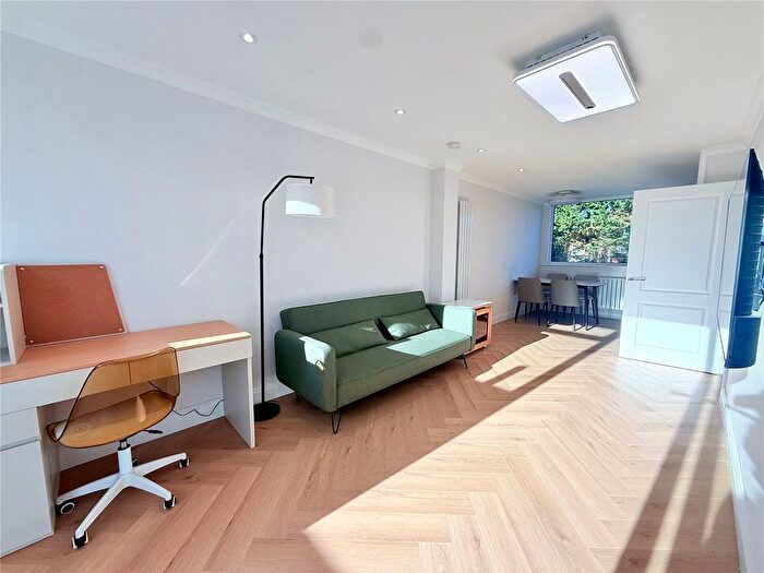 3 Bedroom End Of Terrace House To Rent In Horwood Close, Headington, Oxford, OX3