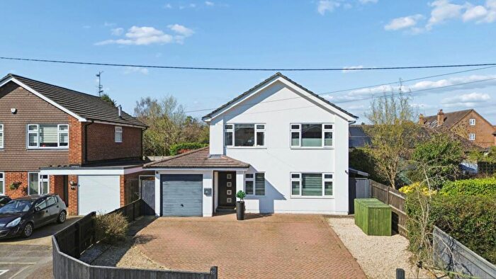 4 Bedroom Detached House For Sale In Woodlands Drive, Naphill, HP14