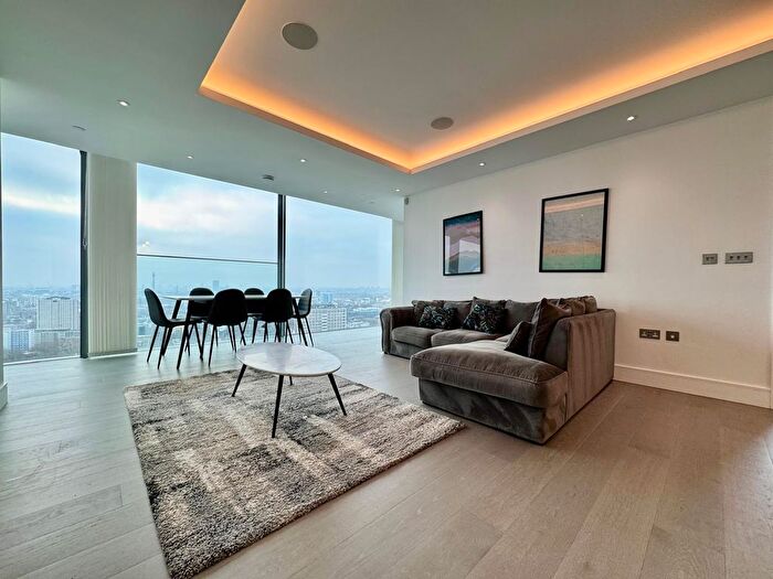 2 Bedroom Flat To Rent In Carrara Tower, Bollinder Place, City Road, London, EC1V