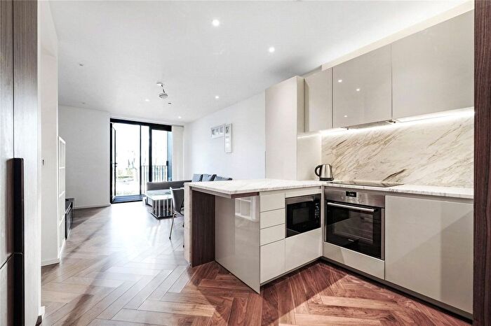 1 Bedroom Flat To Rent In Ambassador Building, New Union Square, London, SW8