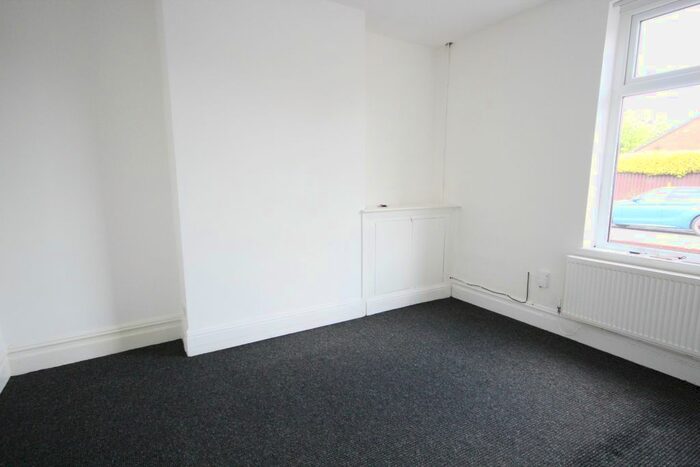 2 Bedroom Terraced House To Rent In Nixon Street, Castleton, Rochdale, OL11