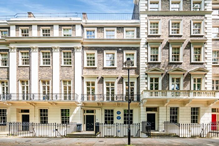 1 Bedroom Flat To Rent In Gordon Square, St Pancras, WC1H