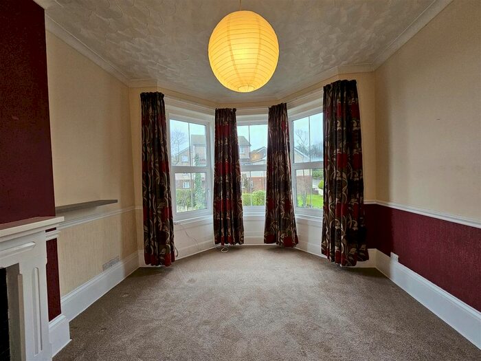 2 Bedroom Flat To Rent In Prospect Road, Shanklin, PO37