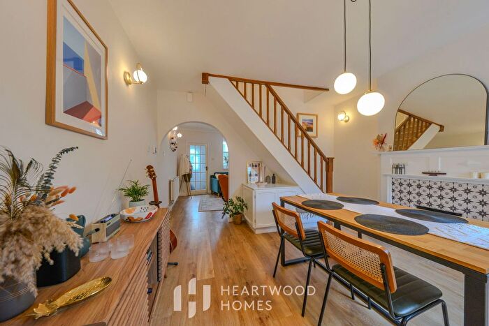 2 Bedroom Terraced House For Sale In Camp Road, St. Albans, AL1