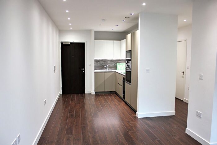 1 Bedroom Flat To Rent In Kingly Building, Woodberry Down, London, N4