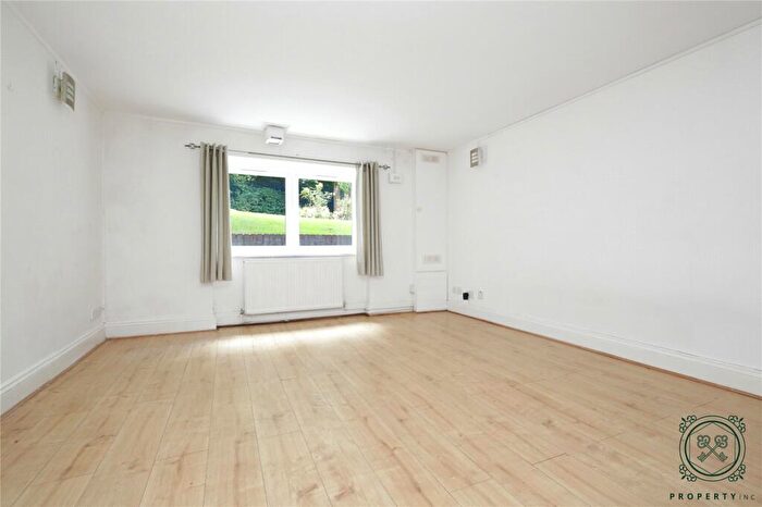 1 Bedroom Apartment For Sale In Crescent Rd, Haringey, London, N8