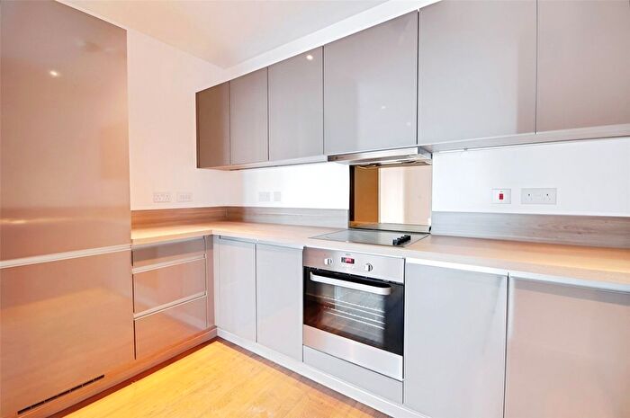 1 Bedroom Flat To Rent In Westgate House Ealing Road, Brentford, London, TW8