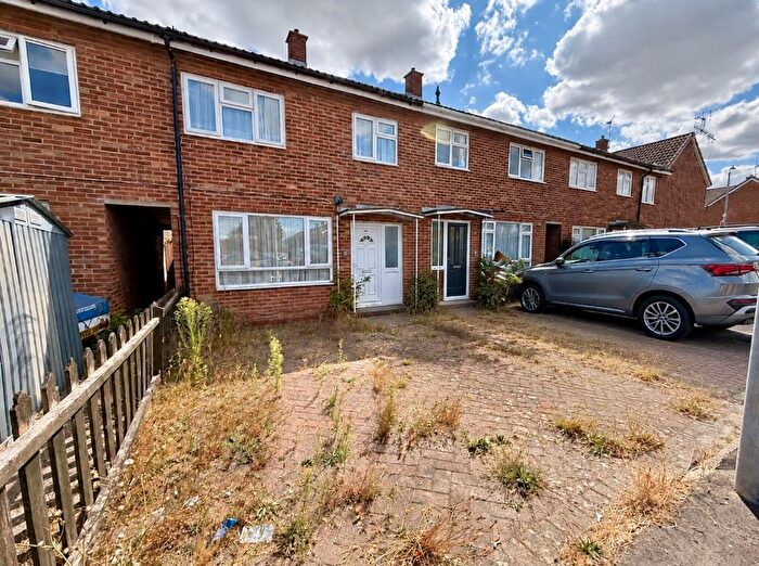 2 Bedroom Terraced House For Sale In Tithe Farm Road, Houghton Regis, LU5