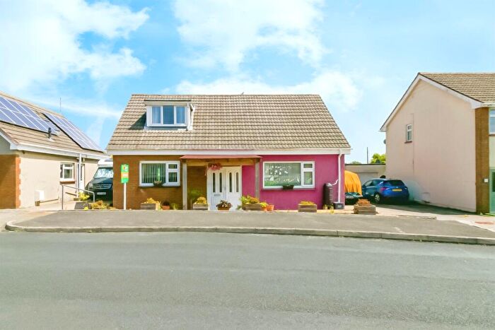 3 Bedroom Detached Bungalow For Sale In Tathan Crescent, St. Athan, Vale Of Glamorgan, CF62