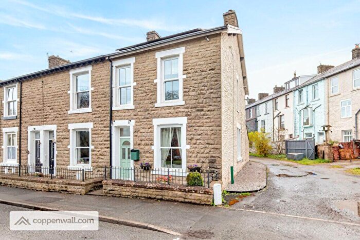 2 Bedroom End Of Terrace House For Sale In Hud Hey Road, Haslingden, Rossendale, BB4