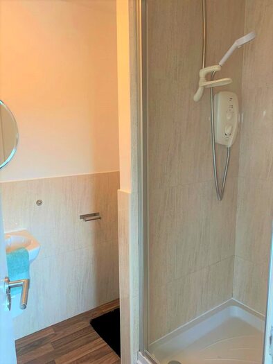 1 Bedroom Flat To Rent In A Sandhurst Road, Leicester, LE3