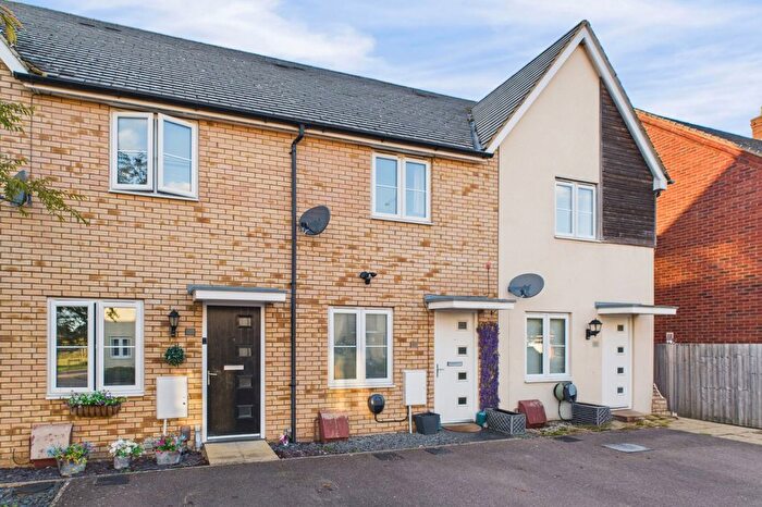 2 Bedroom Terraced House For Sale In Grebe Drive, Leighton Buzzard, LU7