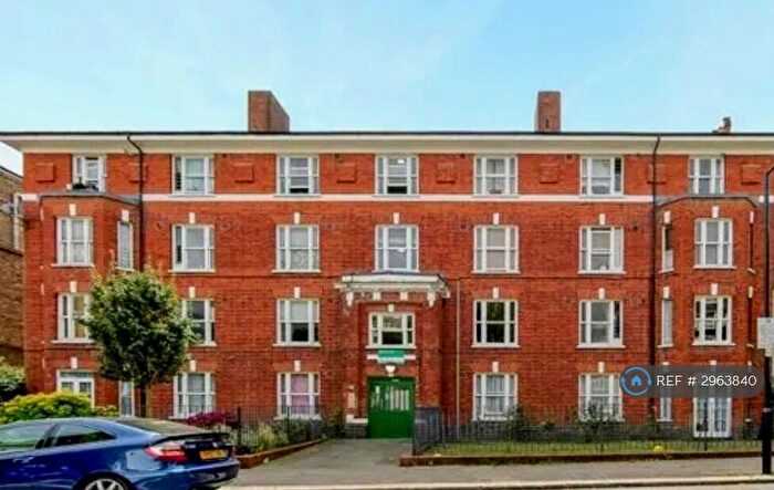 1 Bedroom Flat To Rent In Henson Court, London, N5
