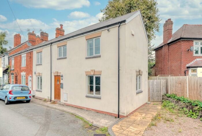 3 Bedroom End Of Terrace House To Rent In Crabtree Lane, Bromsgrove, B61