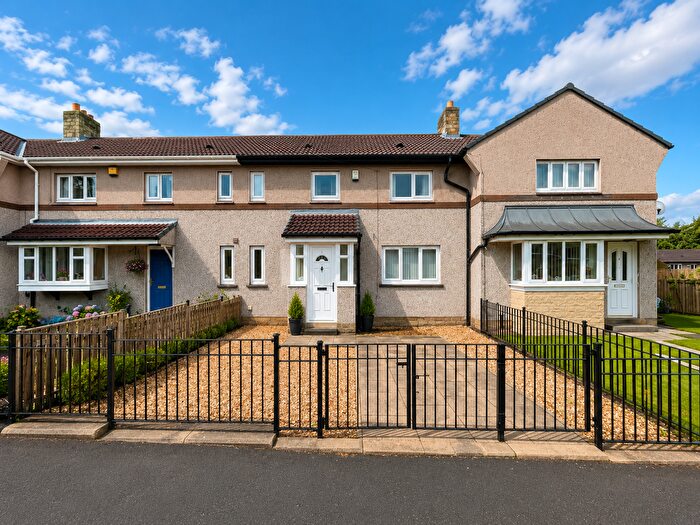 3 Bedroom Semi-Detached House To Rent In Browning Road, Huddersfield West Yorkshire, HD2