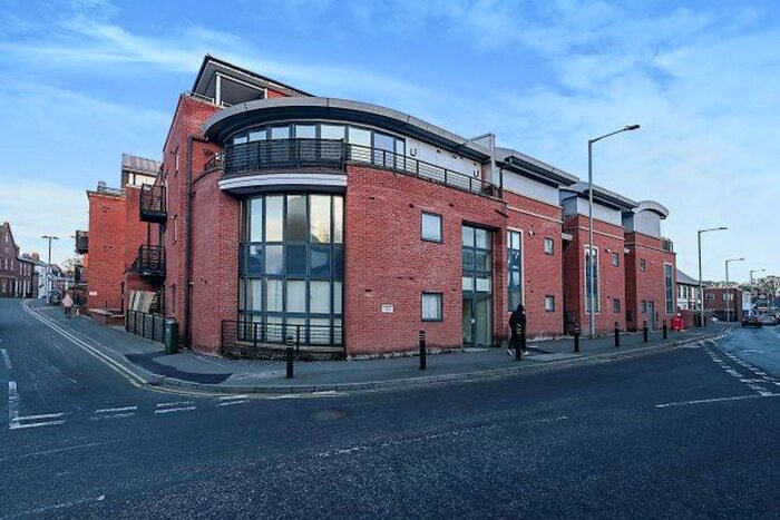 2 Bedroom Flat To Rent In Bath Road, Worcester, WR5