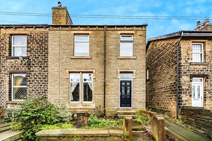 4 Bedroom Semi Detached House For Sale In Arthur Street, Huddersfield, HD7